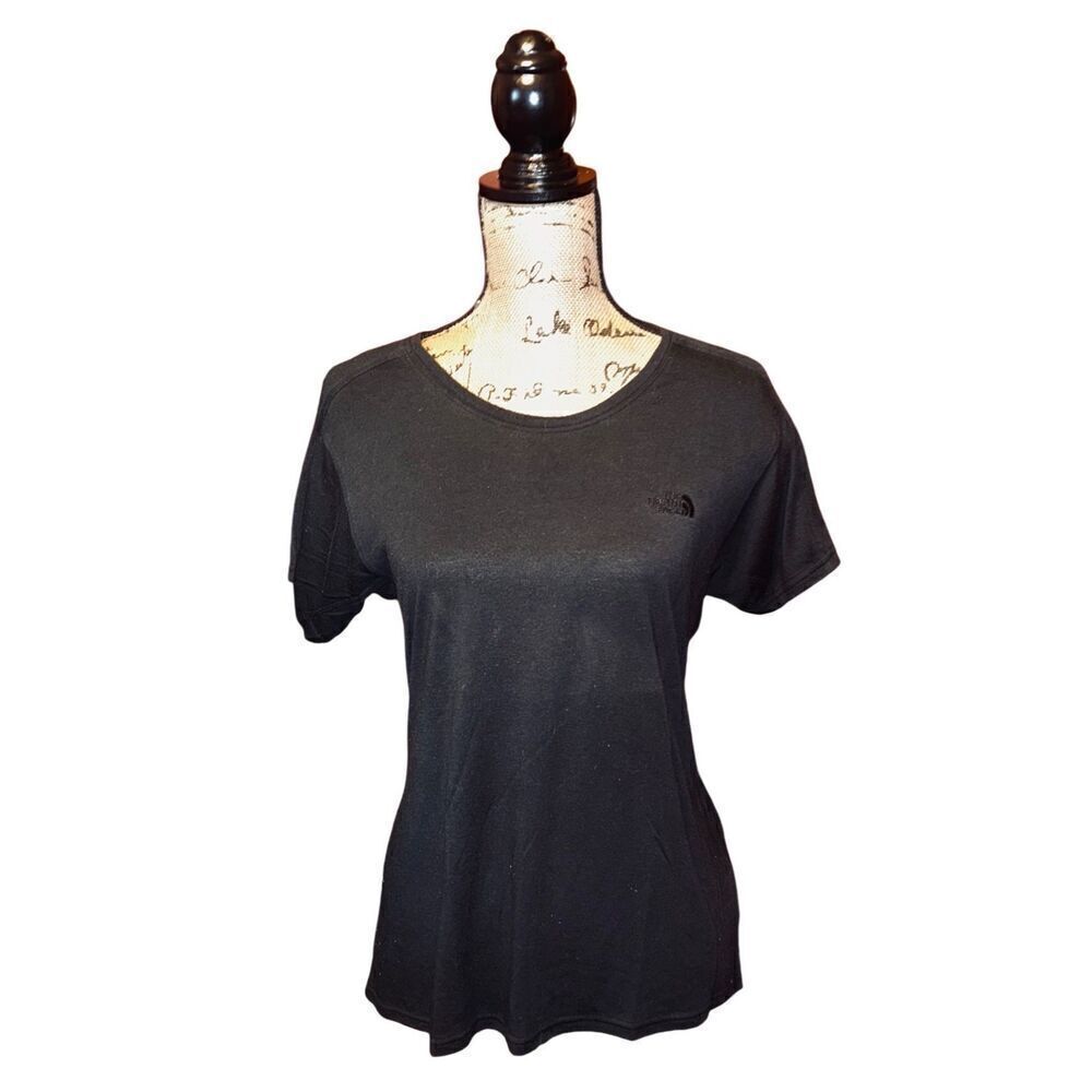 The North Face T-shirt Women’s Size Large Regular‎ Fit Logo Outdoors
